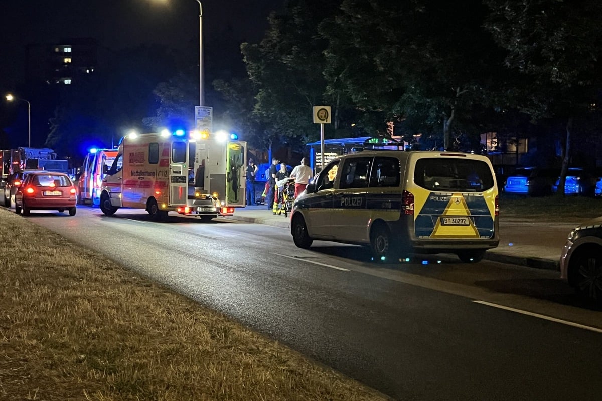 Schwerer Unfall In Berlin Marzahn Hellersdorf Radfahrer Krachen Ineinander