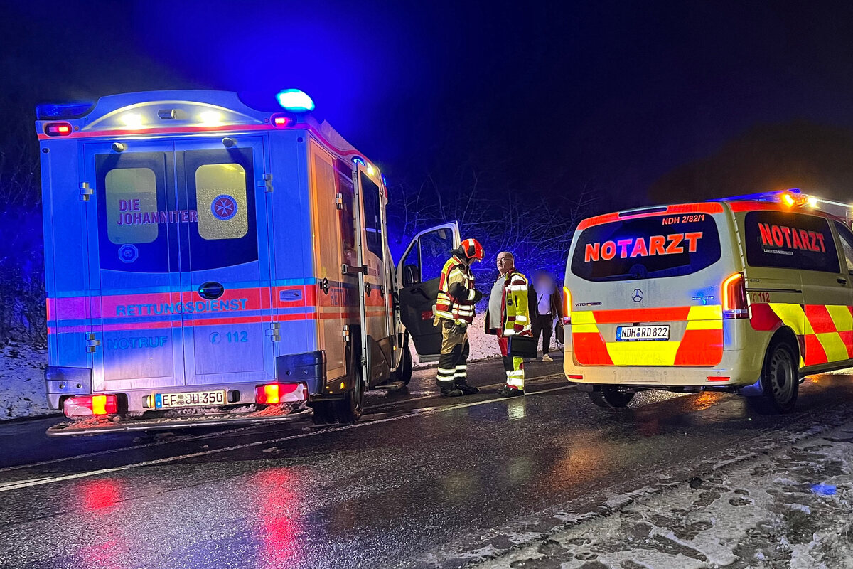 Zwei Verletzte Nach Schwerem Unfall Auf B4 Was Polizei Dann Entdeckt