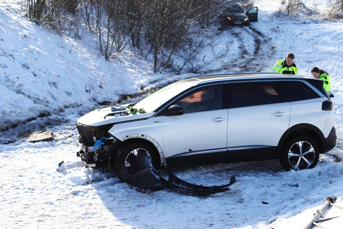 Tödlicher Unfall auf A7 Ersthelfer 28 stirbt zwei Frauen schwer