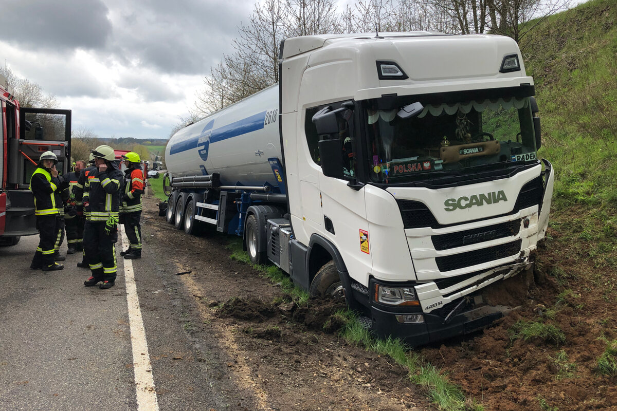 Frontal Crash Auf Der B51 Luxemburgischer Helikopter Muss