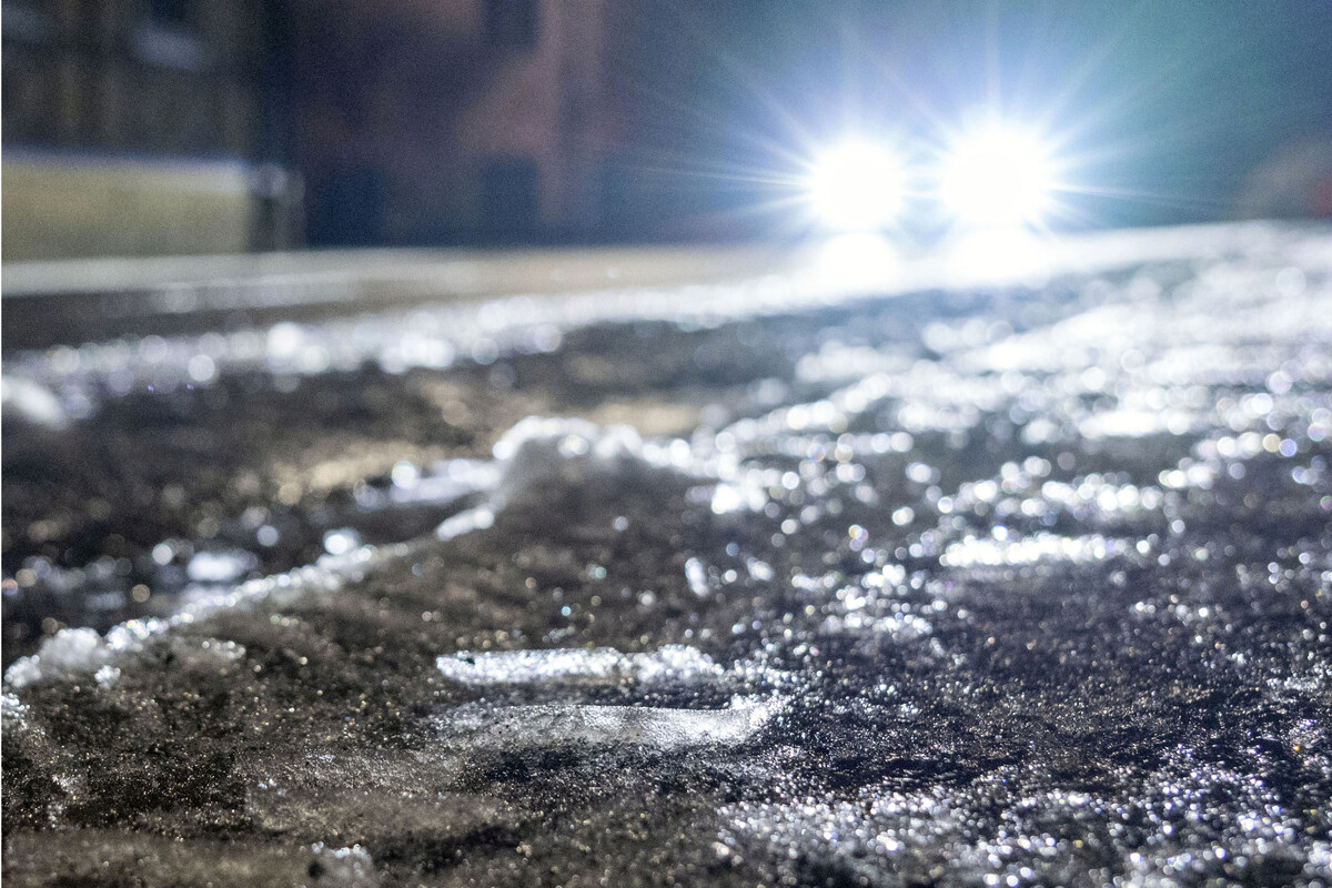 Winter Chaos in Bayern Unfälle und Schulschließungen Schnee im Anflug