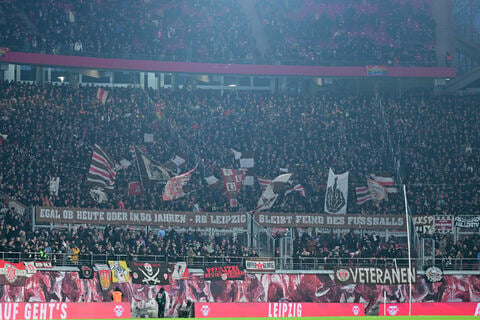 Fc St Pauli In Tiefer Trauer Fan Stirbt Kurz Nach Leipzig Pleite