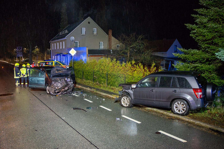 Riecht Nach Alkohol Drei Verletzte Bei Frontalcrash An Grenze