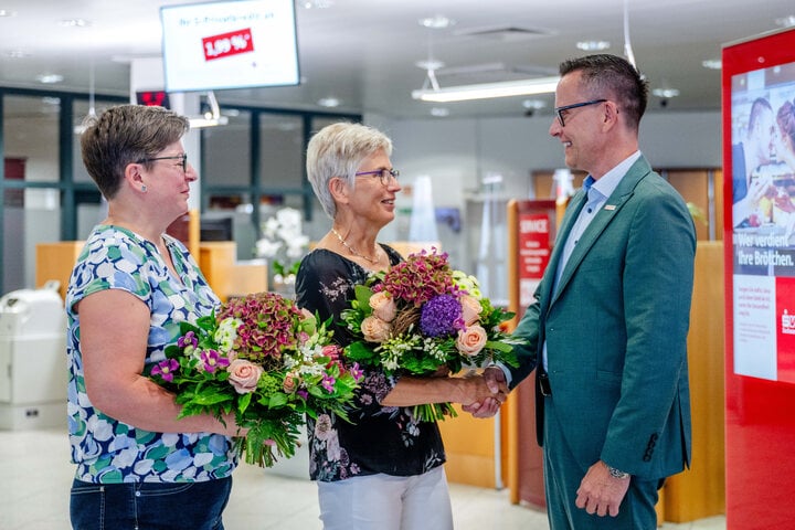 Enkeltrick Jetzt Sogar Mit Ki Chemnitzer Sparkasse Rettet Zwei Senioren