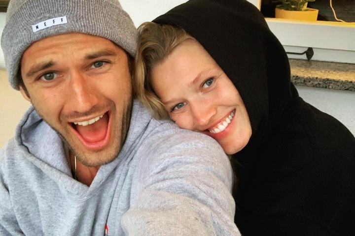 Sex In Aller Ffentlichkeit Toni Garrn Und Ihr Freund Teilen