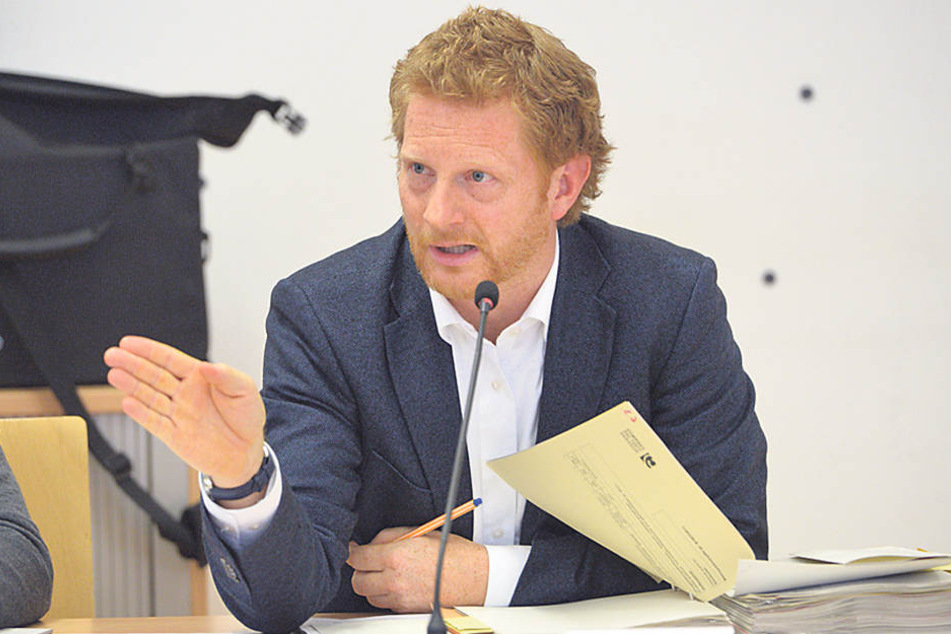 Der Umweltausschuss um Bürgermeister Michael Stötzer (44, Grüne) hat das
Thema Müllverbrennungsanlage an den Stadtrat weitergereicht.