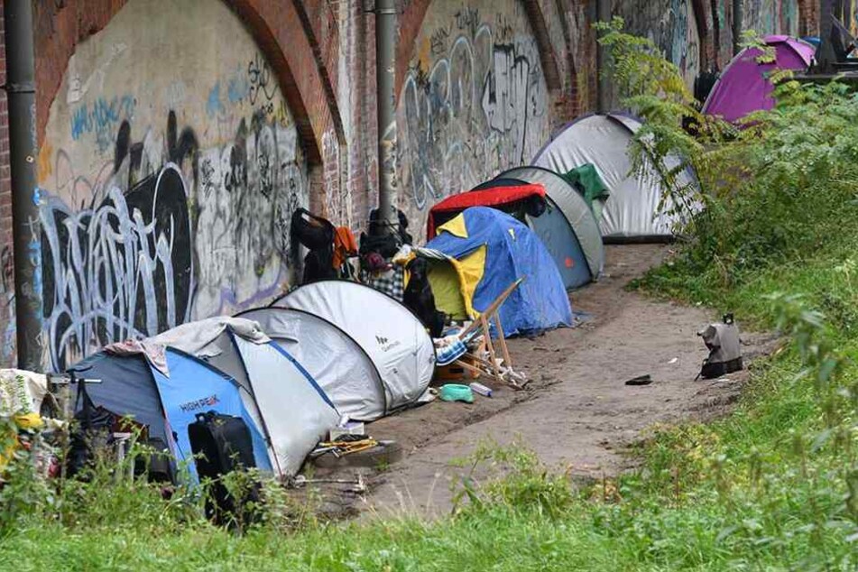 Ein illegales Obdachlosen-Zeltlager in einem Berliner Park.