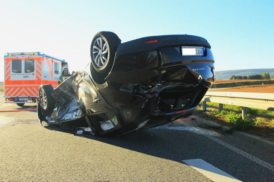 Das Auto überschlug sich nach dem Zusammenstoß.