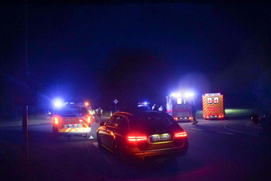 Rettungskräfte an der Unfallstelle.