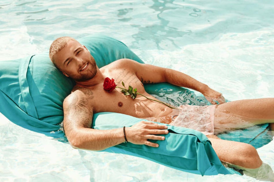 Filip Pavlovic sucht im Paradies die große Liebe.