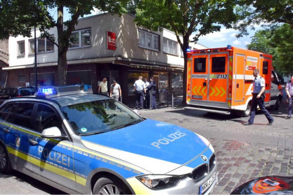 Polizei und Rettungskräfte waren am Samstagnachmittag in Gremberg im Einsatz.