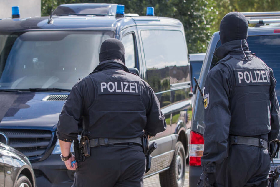 Spezialeinheiten der Polizei gingen im August 2017 gegen die Nordkreuzgruppe in Mecklenburg-Vorpommern vor.
