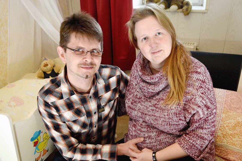 Jennifer Kandziora (40) und Alexander Sterz (38) erwarten Ende April ihr Baby.