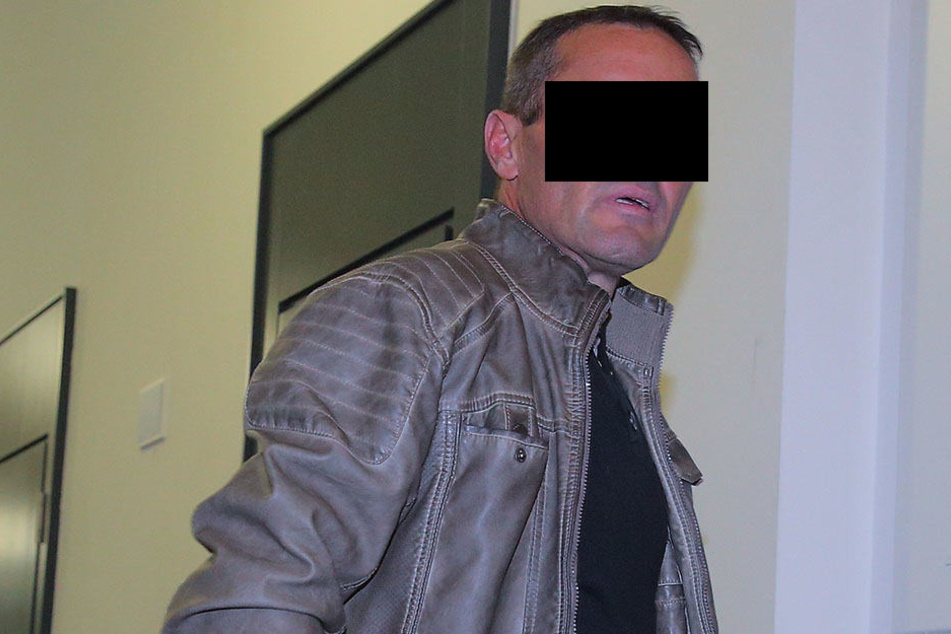 Im Krankenhaus Neustadt würgte der Straßenbauer Jesus M. (43) seine Ex, bis eine Schwester eingriff.