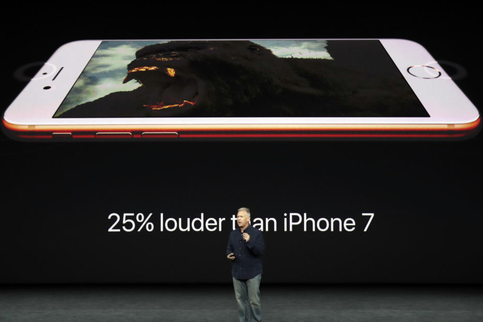 Zunächst wurde das iPhone 8 vorgestellt.