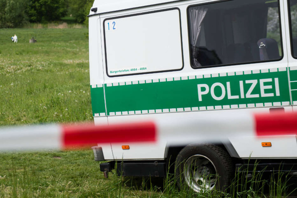 Das Opfer wurde an einem Bach in Euskirchen gefunden. (Symbolbild)