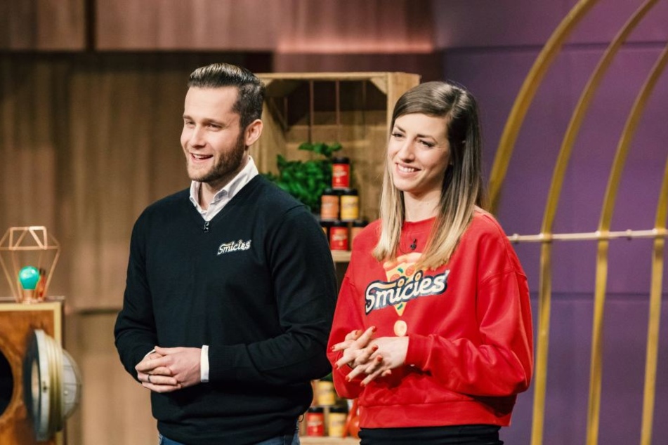 Immanuel P. Rebarczyk (33) und Carola A. Stock (28) hoffen mit ihren "Smicies" auf ein Angebot der Investoren bei "Die Höhle der Löwen".