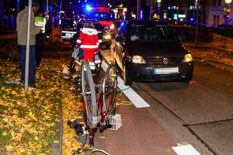 Ohne Licht und Helm war der schwerverletzte 76-jährige Fahrradfahrer unterwegs.