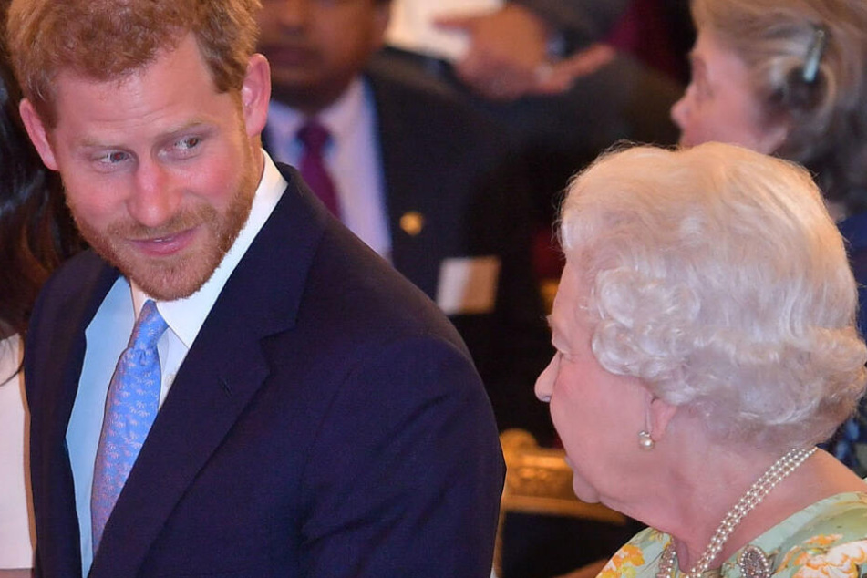 Prinz Harry und Queen Elisabeth II.