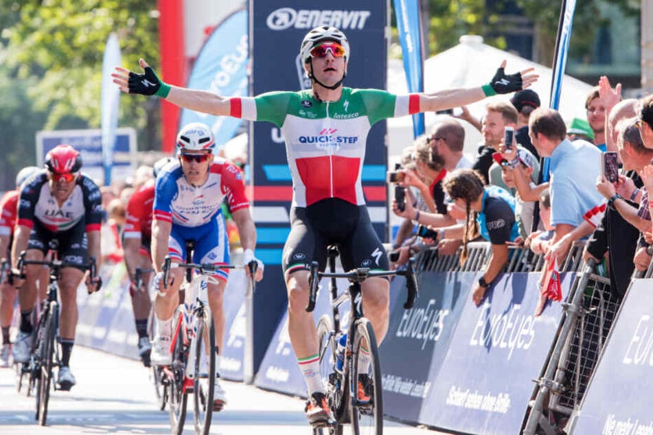 Elia Viviani siegte in den beiden vergangenen Jahren in Hamburg.