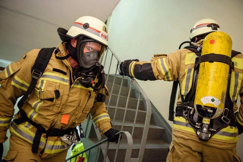 770 Stufen in voller Montur: Für die Feuerwehrmänner ein echter Kraftakt.