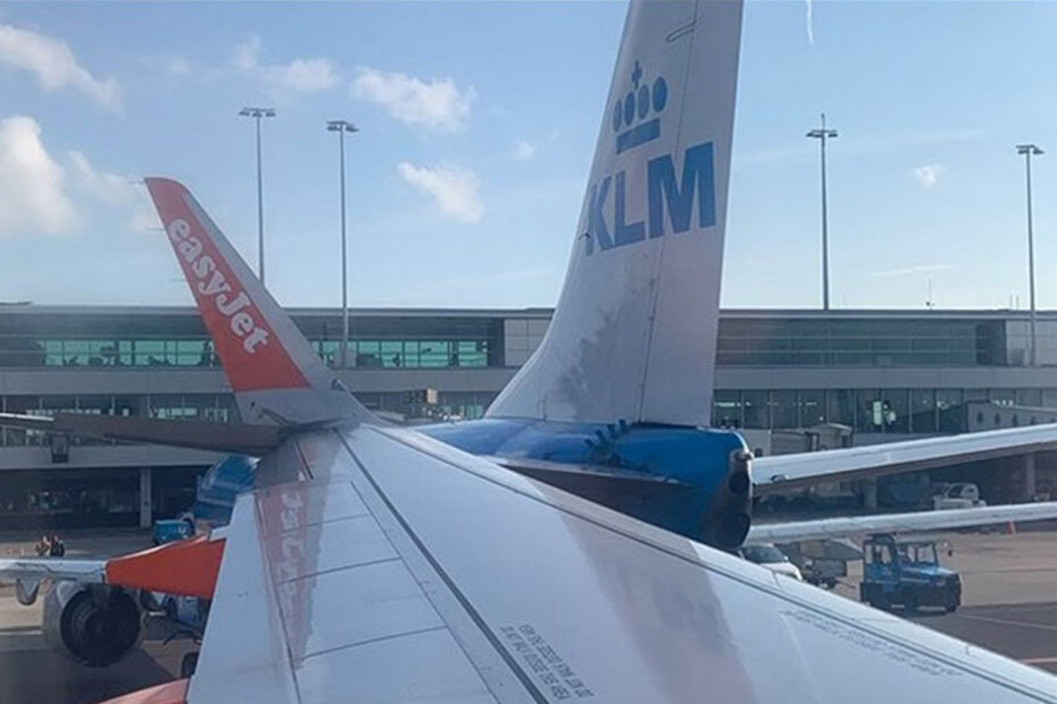 Die Maschinen von EasyJet und KLM kollidierten am Dienstagmorgen auf dem Flughafen Amsterdam-Schiphol.