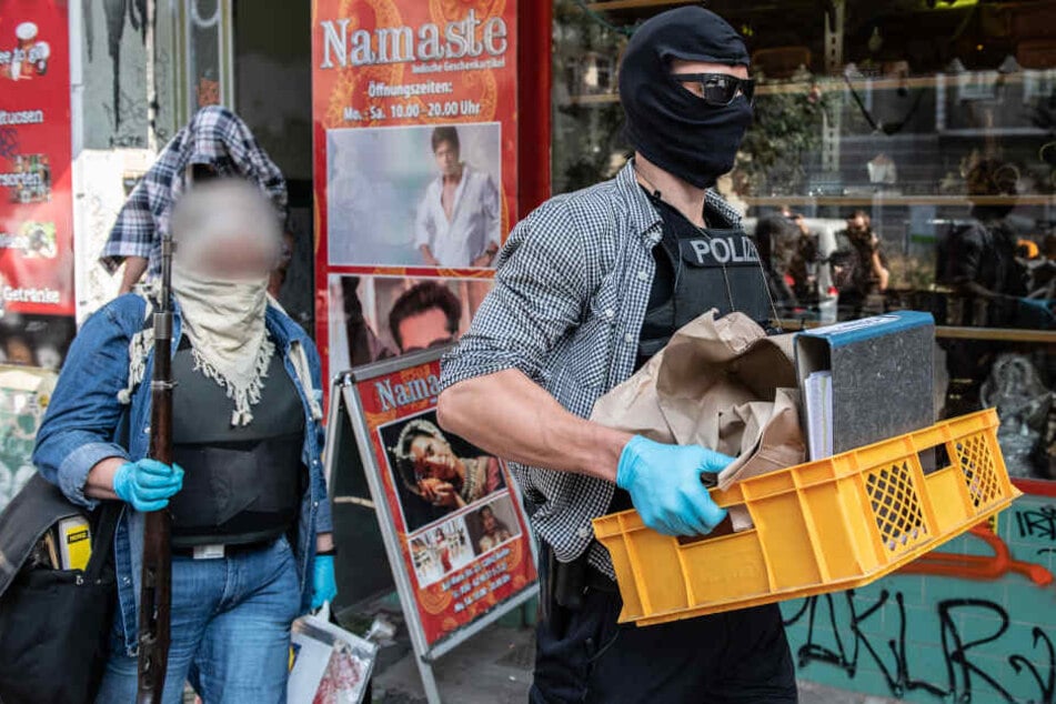 Die Berliner Polizei bei einer Razzia gegen eine arabischen Großfamilie im September 2018. (Symbolbild)