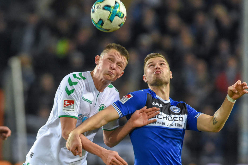 Florian Hartherz scheiterte gegen Greuther Fürth, wie Tom Schütz, am Pfosten.