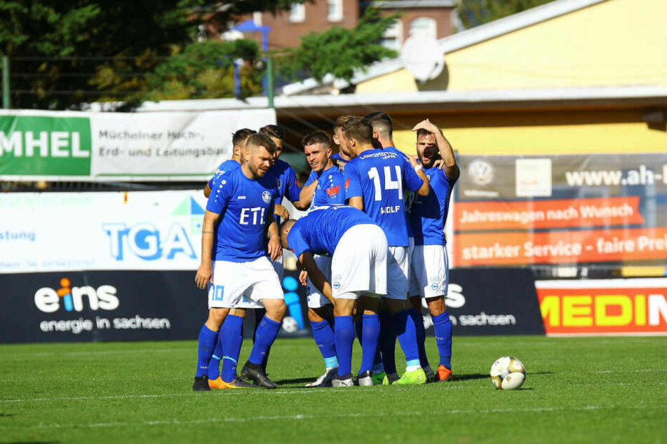 Die Gäste trafen gleich viermal, gewannen nach dem 4:1 im Vorjahr im Achtelfinale erneut mit diesem Ergebnis.
