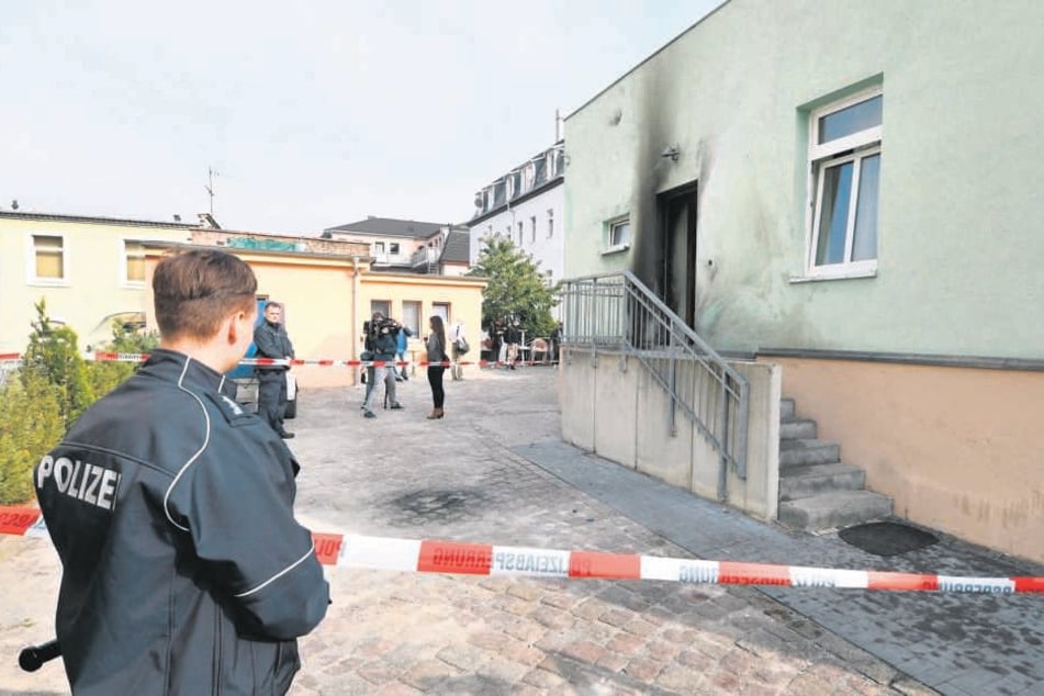 An der Moschee wurden mehrfach Spuren genommen.