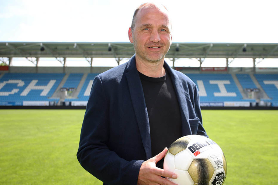 Steffen Ziffert will Chemnitz als Drittliga-Standort dauerhaft sichern, die Zweite Liga aber nicht aus den Augen verlieren.
