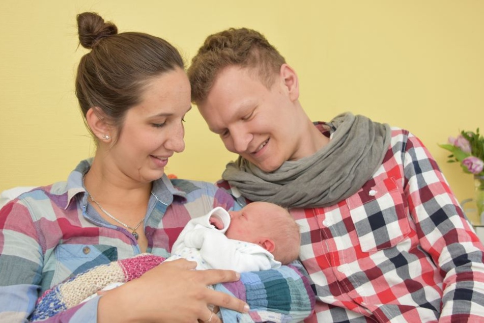 Dietlind und Matthias Grabner mit ihrer kleinen Lotta Elise.