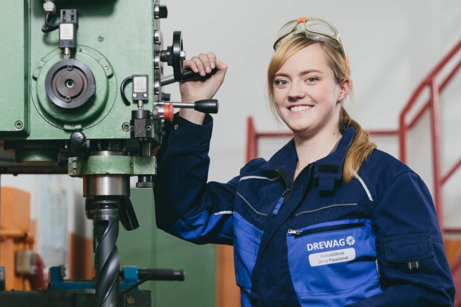 Immer mehr Mädels bewerben sich auch für einen technischen Beruf.