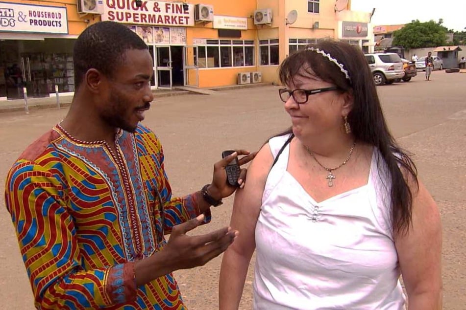 Collins und Elvira kurz nach ihrer Ankunft am Flughafen in Accra. Da war noch alles gut.