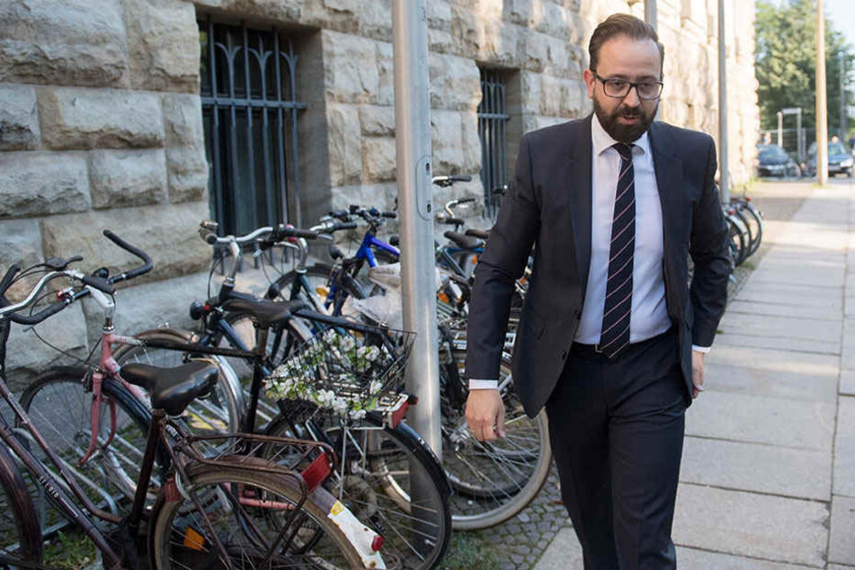 Am Montag wird das Urteil gegen die beiden Täter gesprochen, die 2015 Sebastian Gemkows (39, CDU) Haus mit Buttersäure attackierten.
