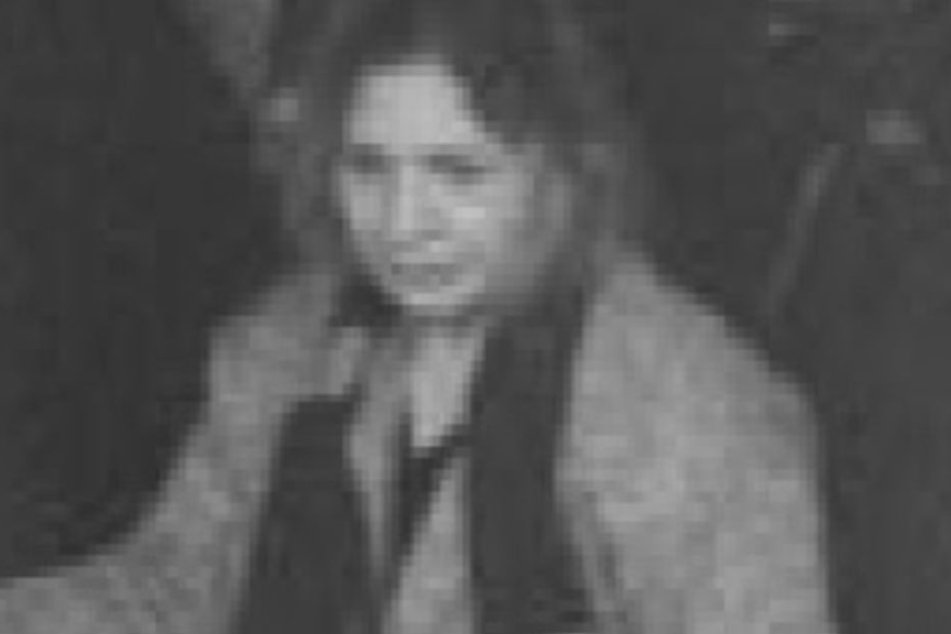 Die Polizei Köln sucht aktuell anhand eines Fahndungsfotos nach einer unbekannten Frau.