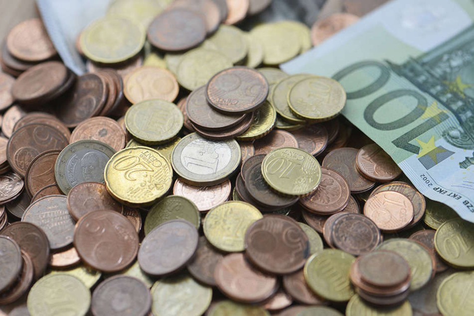 Eine Griechin raubte nur mit einem Zettel bewaffnet zwei Banken aus.