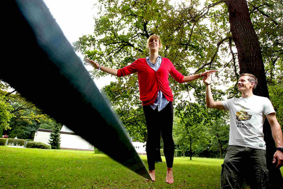 Statt Fußballtore gibt es auf der Küchwaldwiese im kommenden Jahr Slackline-Poller für "Seiltänzer".
