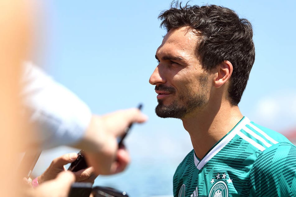 Mats Hummels (29) plagt sich mit Verletzungsbeschwerden herum. Sein Einsatz gegen Schweden ist mehr als fraglich.