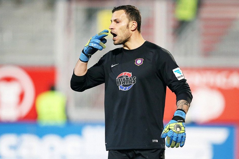 FCE-Keeper Daniel Haas lieferte eine gute Partie ab. Er hielt die „Veilchen“ kurz vor dem 1:1 mit einer tollen Parade im Spiel.