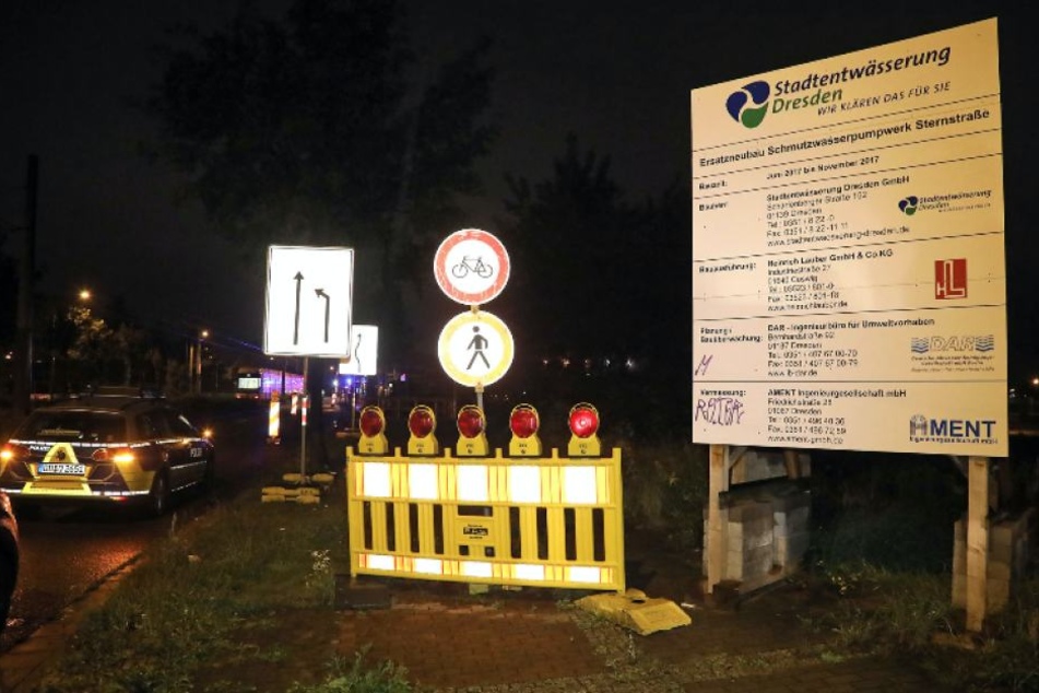 Auf einer Baustelle der Stadtentwässerung brannte am frühen Freitagmorgen ein Baucontainer.