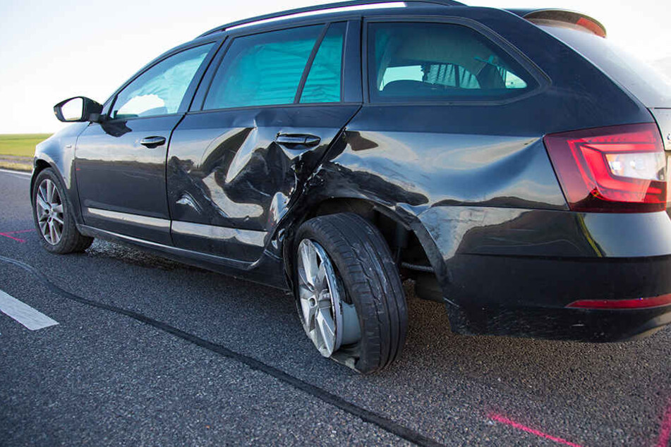 Der Skoda zog gerade raus, als der BMW am Überholen war.