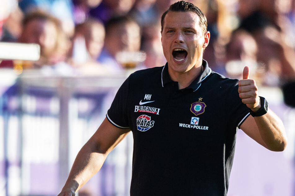 Daumen hoch vom Coach: Marc Hensel konnte mit der Leistung seines FCE zufrieden sein.