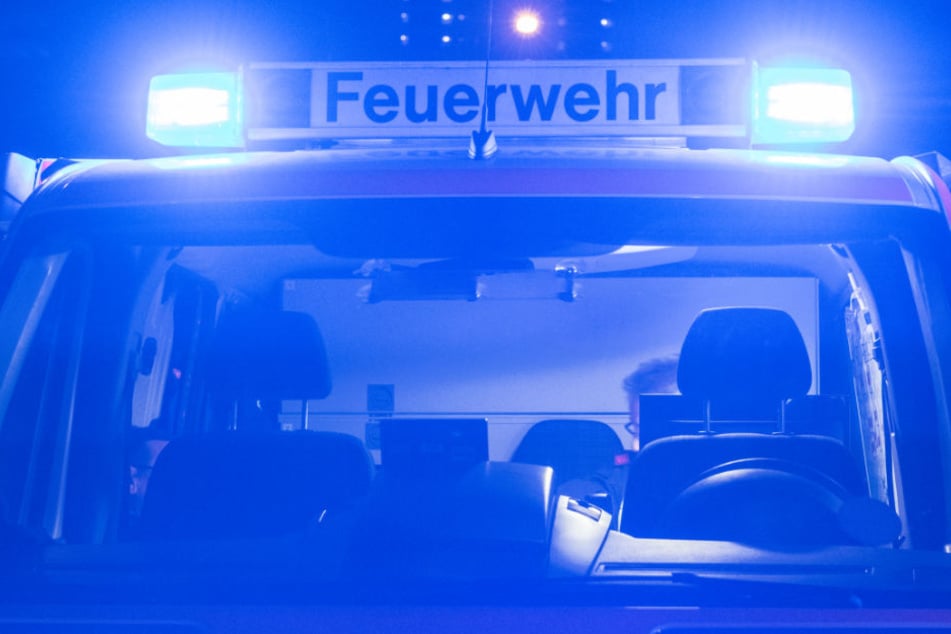 Viel zu schnell und ordentlich Promille im Blut - der Feuerwehrmann wurde angezeigt. (Symbolbild)