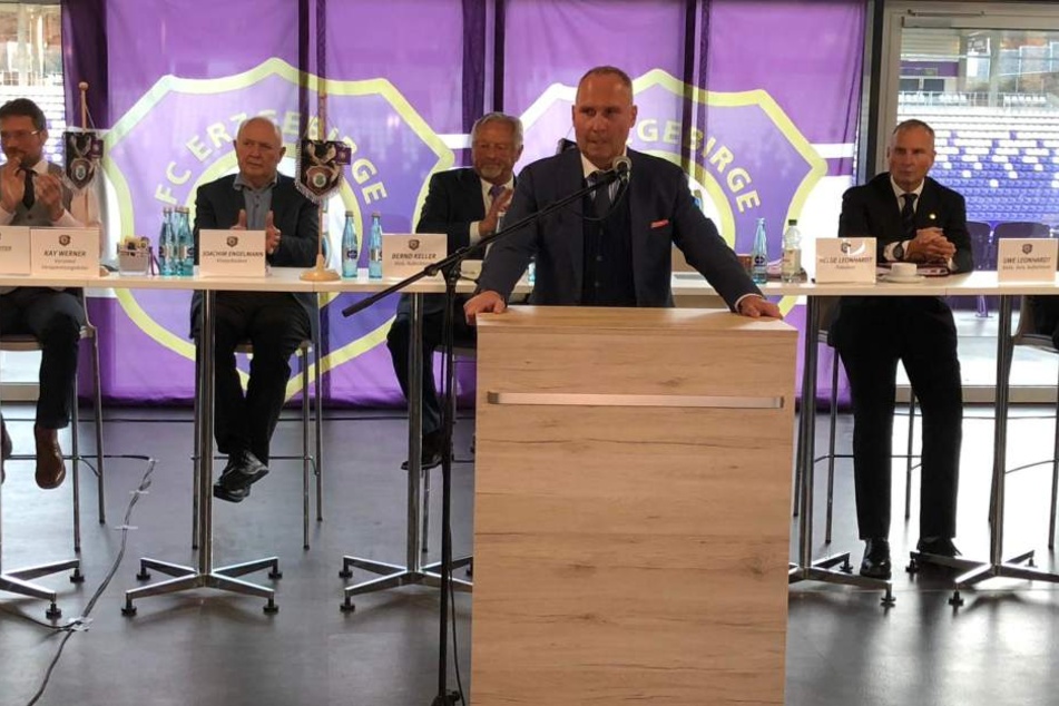 Aue-Boss Helge Leonhardt.