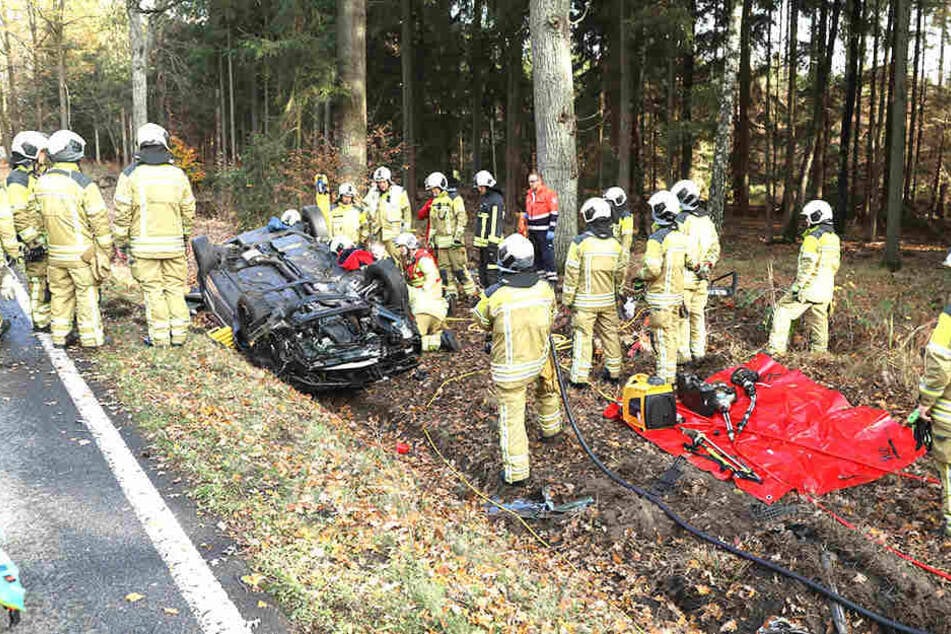 Zahlreiche Feuerwehrleute waren im Einsatz.