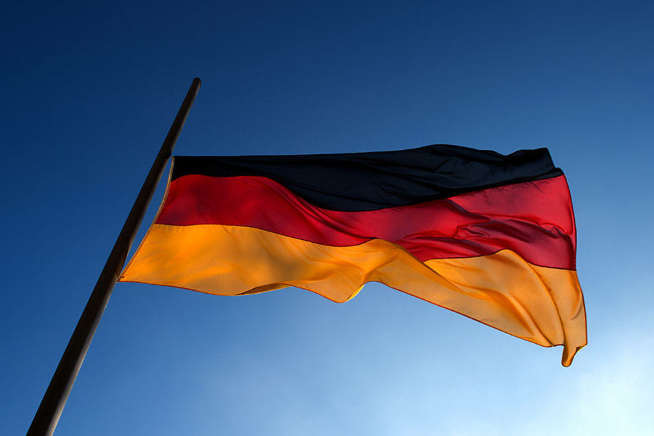 In Schkeuditz besitzen prozentual gerechnet so viele Einwohner eine Deutschland-Fahne, wie nirgendwo anders in Deutschland.