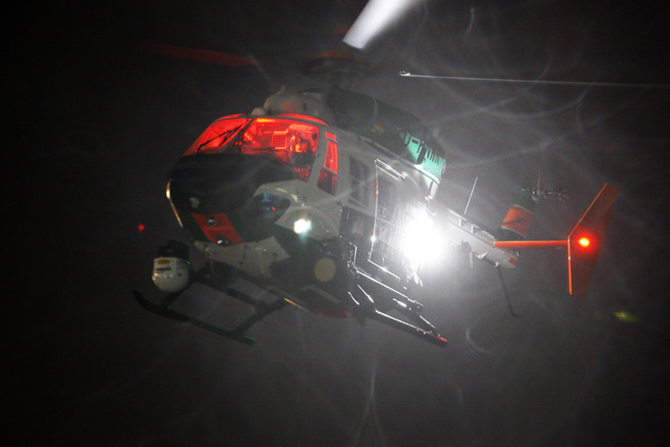 Der Polizeihubschrauber kreiste etwa eine Stunde über Verl und Gütersloh (Symbolbild).