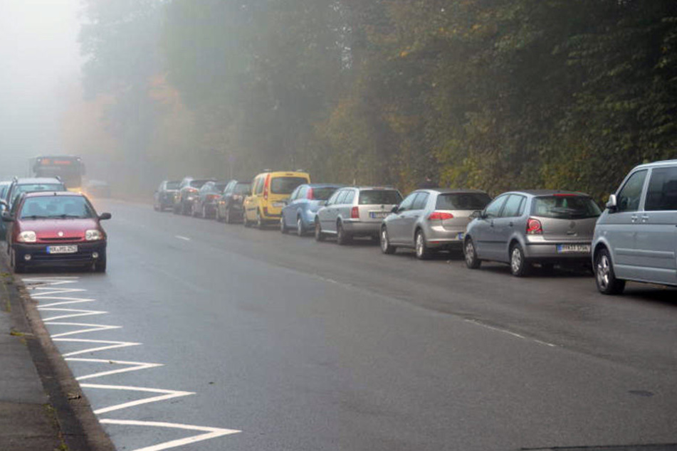 Die Brunnenstraße ist immer vollgeparkt mit Autos. Das könnte bald ein Ende haben.