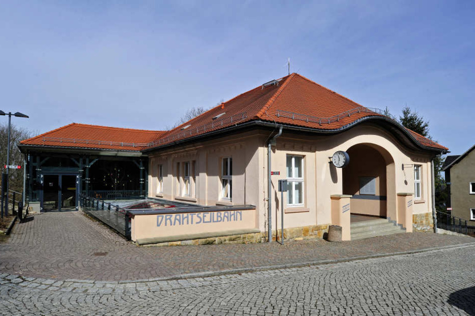 Die Bergstation bekommt einen neuen Anstrich.